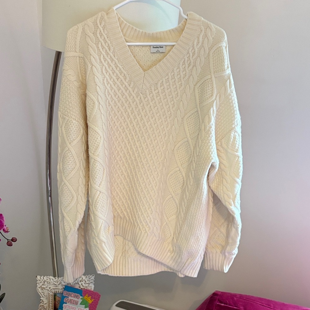 Aritzia V-Neck Cable Knit Sweater - Cream
